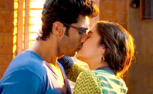 Arjun Kapoor says his “2 states co-star actress Alia Bhatt is the best kisser on screen!