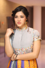 Mehreen Pirzada New Latest HD Photos | Raja The Great Movie Heroine Mehreen Pirzada Photo Shoot Images