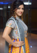 Mehreen Pirzada New Latest HD Photos | Raja The Great Movie Heroine Mehreen Pirzada Photo Shoot Images