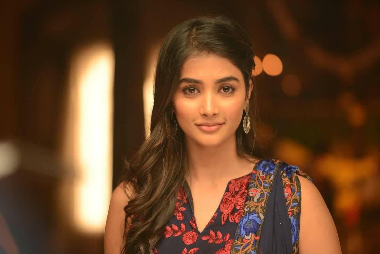 Pooja Hegde New Latest HD Photos | Maharshi Movie Heroine ...