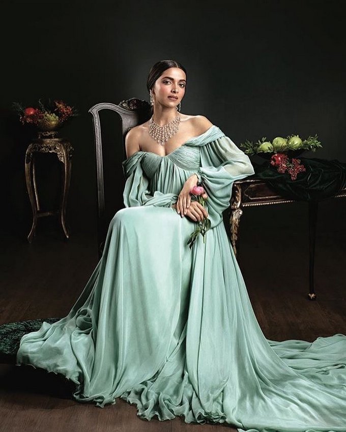 Deepika Padukone Photoshoot For Tanishq Jewellery Hd Photos 25cineframes