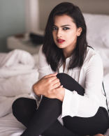 Shraddha Srinath New Latest HD Photos | Jersy Movie Heroine Shraddha Srinath Photo Shoot Images