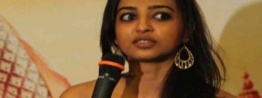 Actress Radhika Apte reacts on leaked personal selfies | 25CineFrames